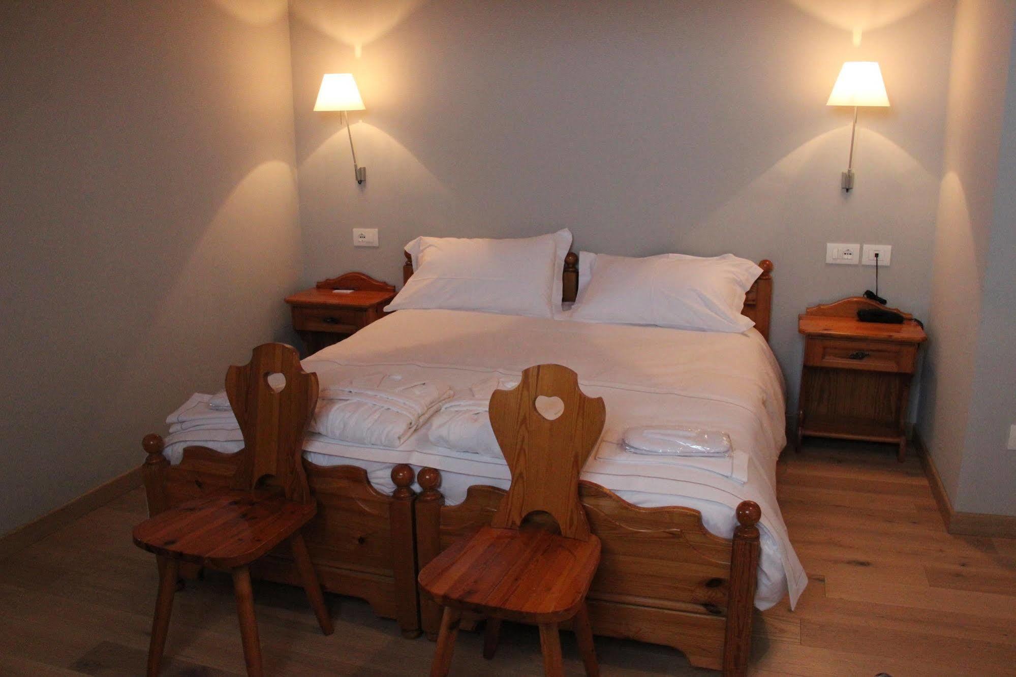 Rutzer Hotel Ristorante & Panoramic Spa อาเซียโก ภายนอก รูปภาพ